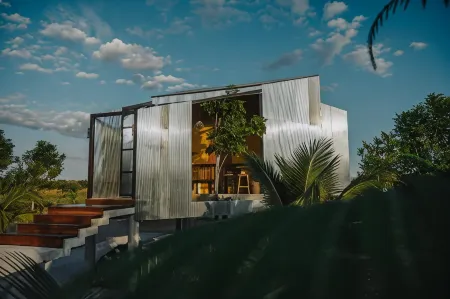 Stay Pilafarm Отели рядом с достопримечательностью «Wat Huai Poon»