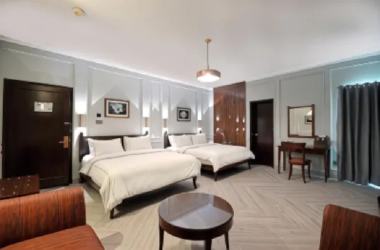 The Residency Hotel Hotels near Data Darbar