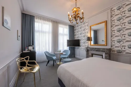 Hôtel la Monnaie Arty & Spa - 주차장