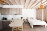 Eleanna's Mykonos Hotels near Efimerides