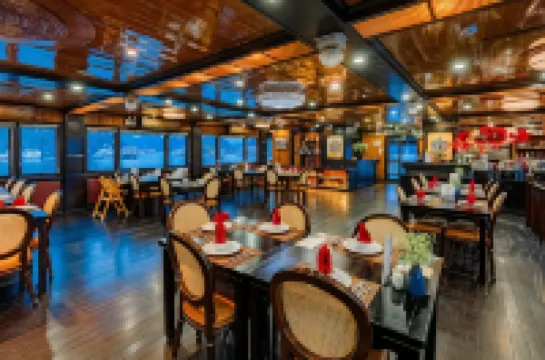 皇家女王遊輪 團洲住宿飯店