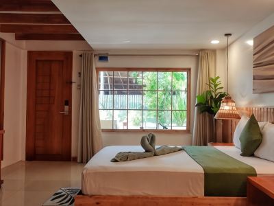 Senare Boracay Hotel