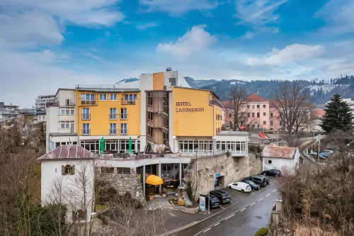 Hotel Landskron فنادق في Leoben