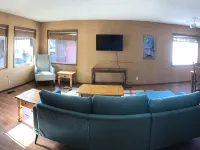 Live like an Executive & sleep like a King Hotels in Wallace