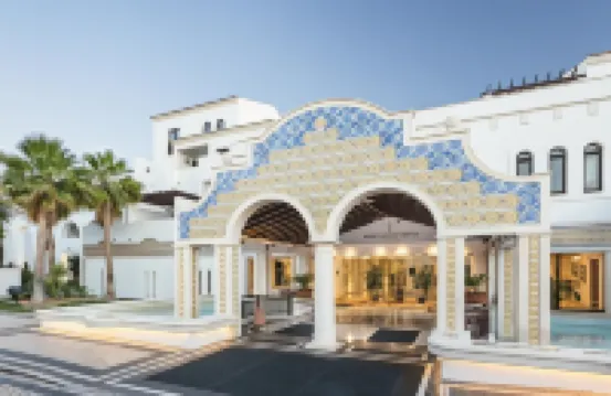 Pine Cliffs Hotel, a Luxury Collection Resort, Algarve Hoteles cerca de Playa Ojos de Agua