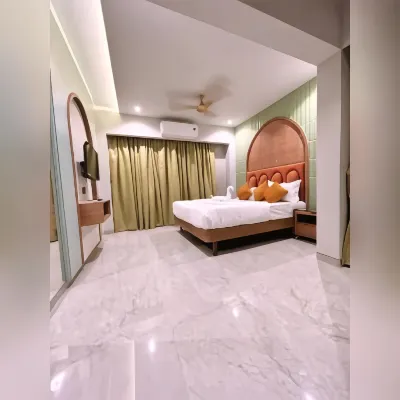 Hotel Sagar Sangam 사르다르 발라브 바이 파텔 우다얀 주변 호텔