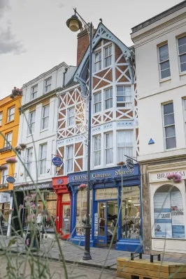 The Buttery Hotels near Bodleian Art, Archaeology and Ancient World Library