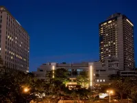 Hoshino Resorts RISONARE Osaka Hôtels à proximité de : WTC Cosmo Tower
