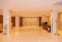 The Hotel Raja Palace