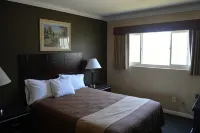 Seaside Motel - parking