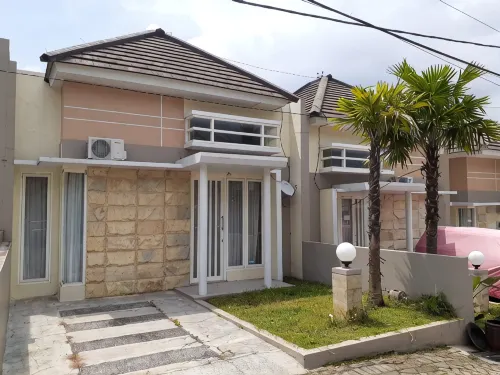 Villa Syariah Permata Garden Hotels in Junrejo