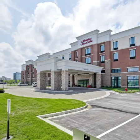 Hampton Inn & Suites Detroit/Troy