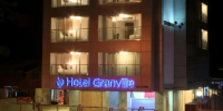 Granville Hotel Hotels near Borivali Railway Station