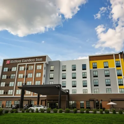 Hilton Garden Inn Louisville Mall of St. Matthews Hotels in Lyndon