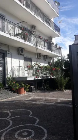 B&B Arena Отели в г. Помпеи