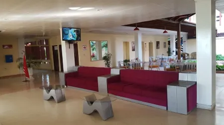 Hotel Tunas Отели в г. Ольгин