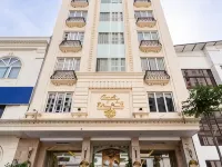 City Bay Palace Hotel Hotels near Hon Gai Church