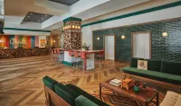 Graduate by Hilton Lincoln - bar