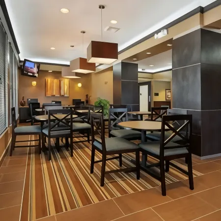 Best Western Plus Seawall Inn  Suites by the Beach
