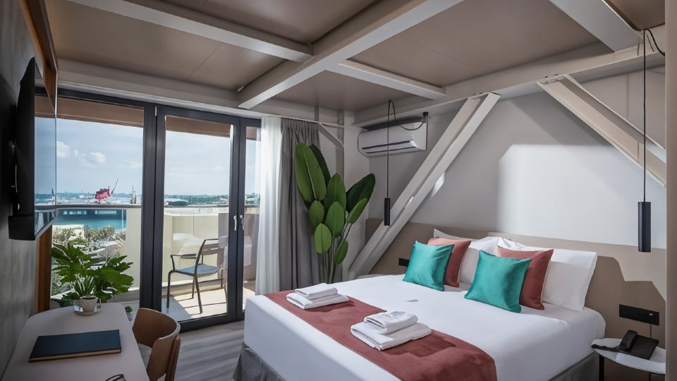 Infinity City Boutique Hotel