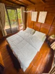 Golden Melody Luxury Cabin by Nginapsini - Villas