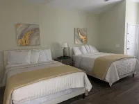 Sunset Beach Beautiful 2 Bedroom Villa 1.5 miles from Sunset Beach