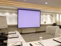 فندق كروان الفهد Hotels near مول الرياض غاليري