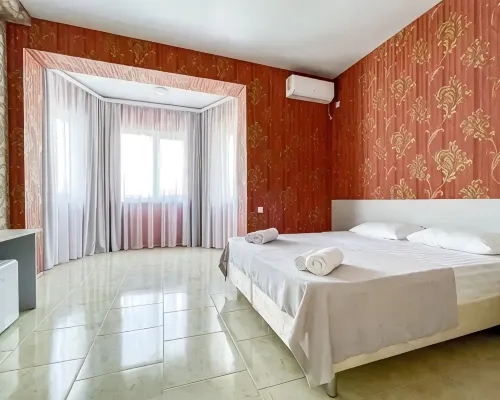 Magellan Family Guest House Hotels in Sukko