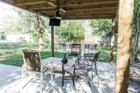 Mayfair Forrest Retreat !Come and Enjoy our Clean and Spacious home sleeps 18! - 4-Star