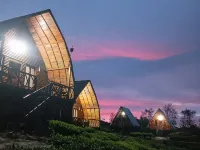 Glamping di Gunung Bangku - 3-Star