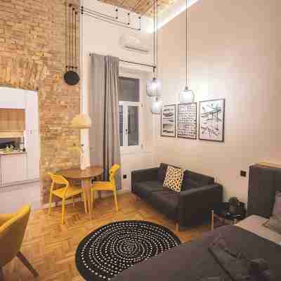 Charming 1-bedroom apartment with AC and WiFi in Budapest Rooms