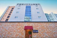 Changwon Jinhae Hotel 701