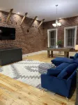 Beautiful Apartment, Located Directly on Market Street - Apartments