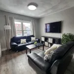 2 bedroom's 1 bathroom 10 min-Airport/Downtown Boston 7 min-Encore Casino