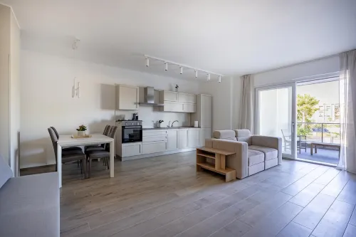 Felice 107 - Apartment with Terrace + Free parking - Condos