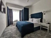 Moskva Hotel - Mountain view