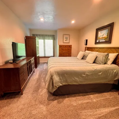 Year-Round Elkhorn Adventure Retreat in Sun Valley – Near Golf and so Much More