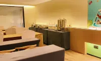 Cat's Faraway Hotel (Datong Dongxin Square T98 Brilliant Golden Street) - breakfast