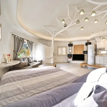 Paju Terra Pension A Отели рядом с достопримечательностью «Королевская гробница Чаннын»