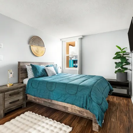 2-bedroom apartment in wonderful Redondo Beach with WiFi, pool, jacuzzi, gym,