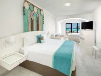 Cyan Cancun Resort & Spa Hotels near Mayan Museum
