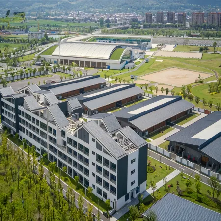 Tonglu Knight Hotel (Tonglu Kaiyuan Senbo Resort Paradise OMG Heartbeat Park)