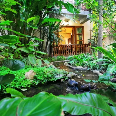 Shewe Wana Suite Resort Hotels near Wat Ket