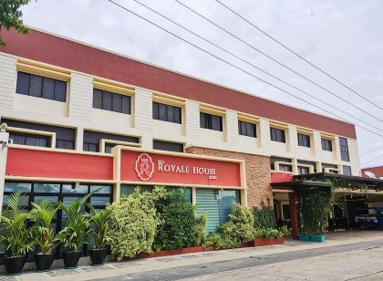 Royale House Hotel Davao powered by Cocotel