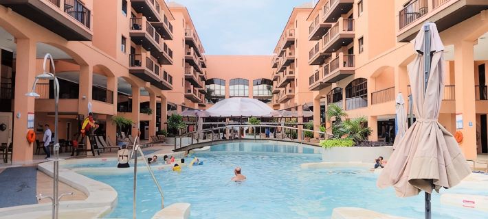 Estúdios Modernos em Resort pé na Areia - Jurerê Beach Village Jbvjr Hotels in Florianopolis