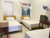 Ziyun County Dingxing Inn