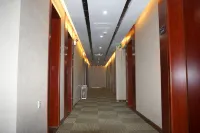 Home Inn Huayi (Linyi Lanling Yucai Road)