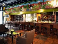 Best Western Grant Park Hotel Отели рядом с достопримечательностью «Полевой Музей»