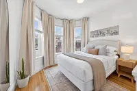 Open 4Br Near Downtown Boston Backyard, Fire Pit, Grills & Walk to Train - Bungalows