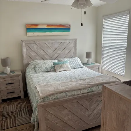 Beachfront Gulf Views 2BR 2BA with pool and elevator -just steps to the beach